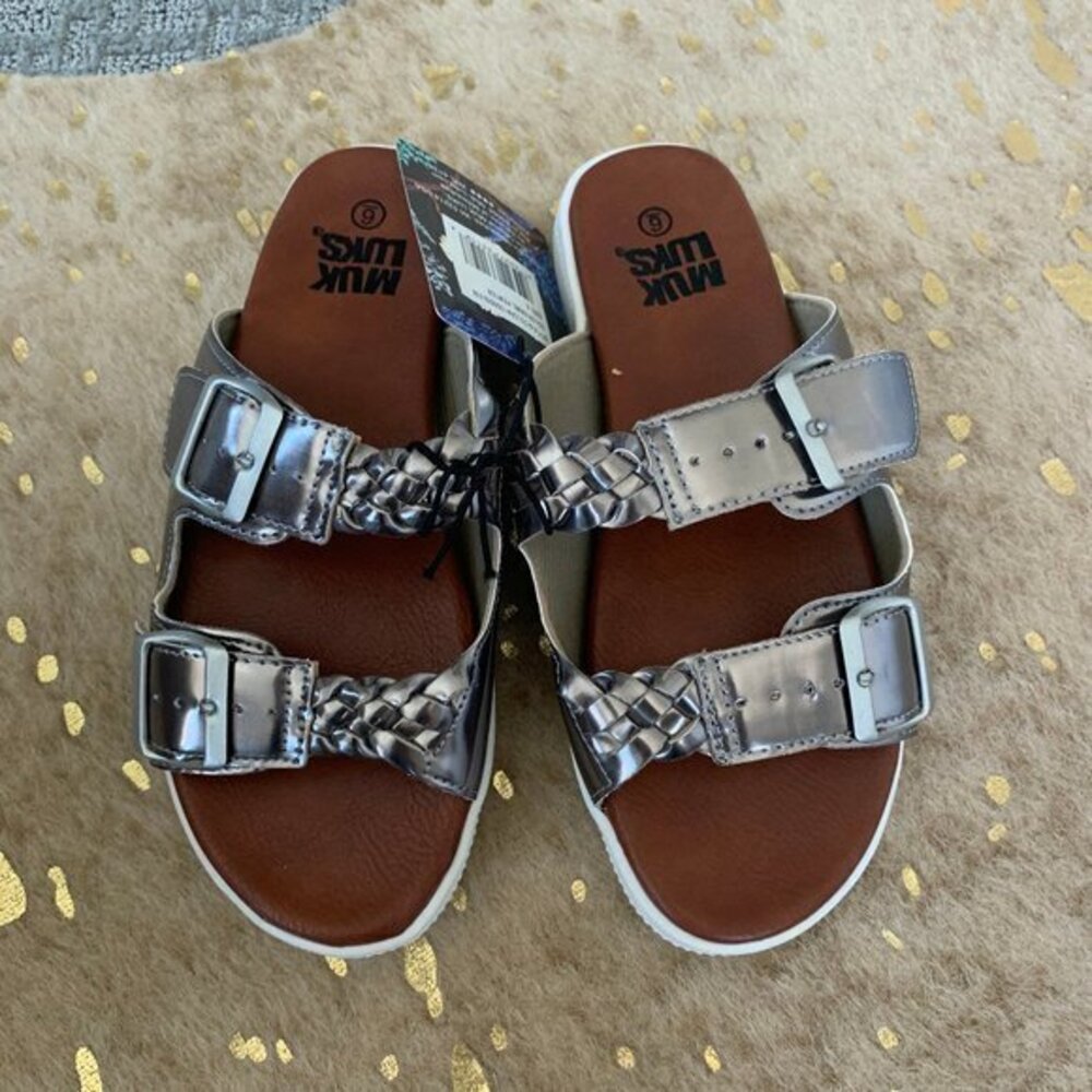 Muk Luks Jaycee Sandals in Pewter NWT